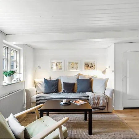 Hyggeligt Gammelt Fiskerhus I * Marstal